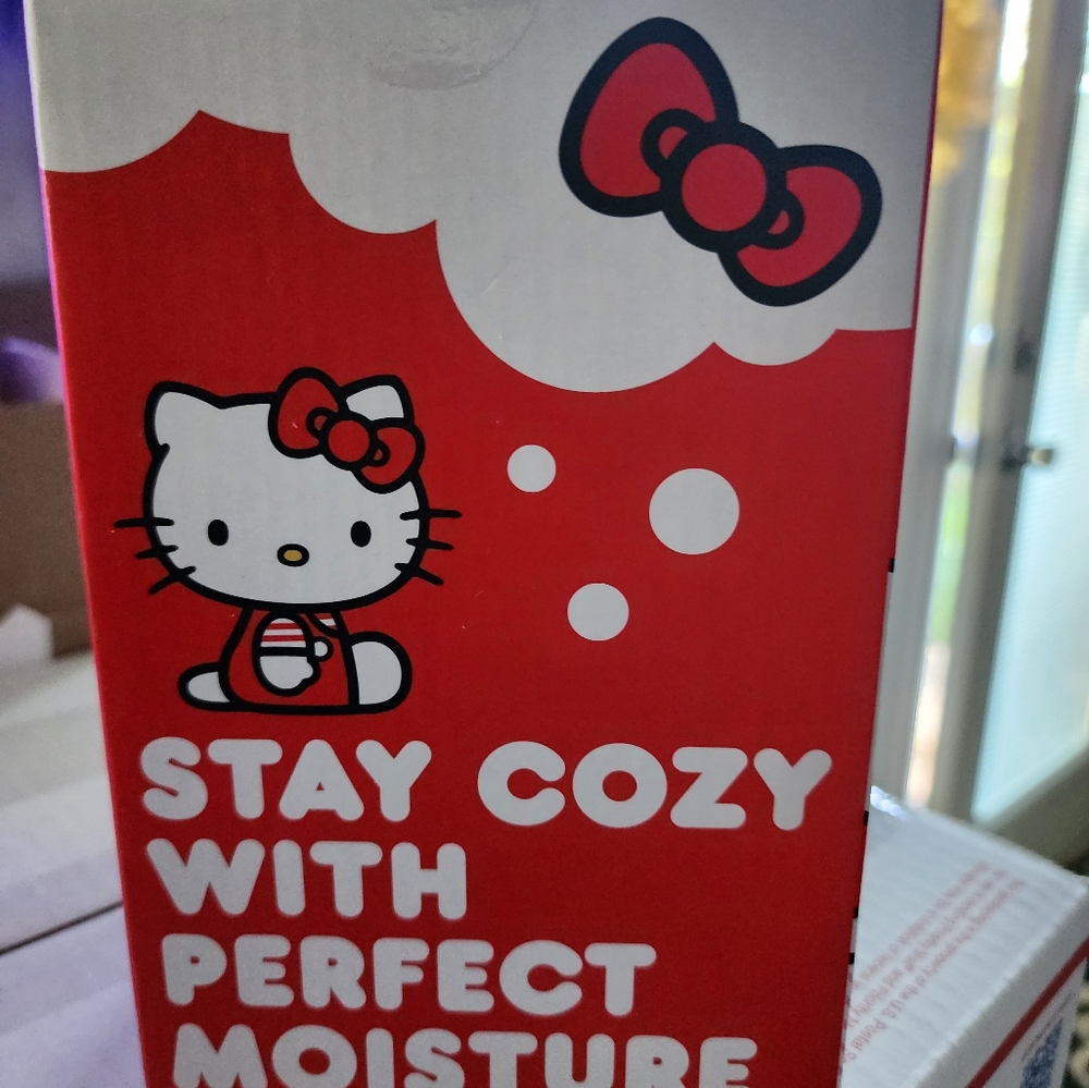 Hello Kitty Pink Humidifier - Picture 3 of 5